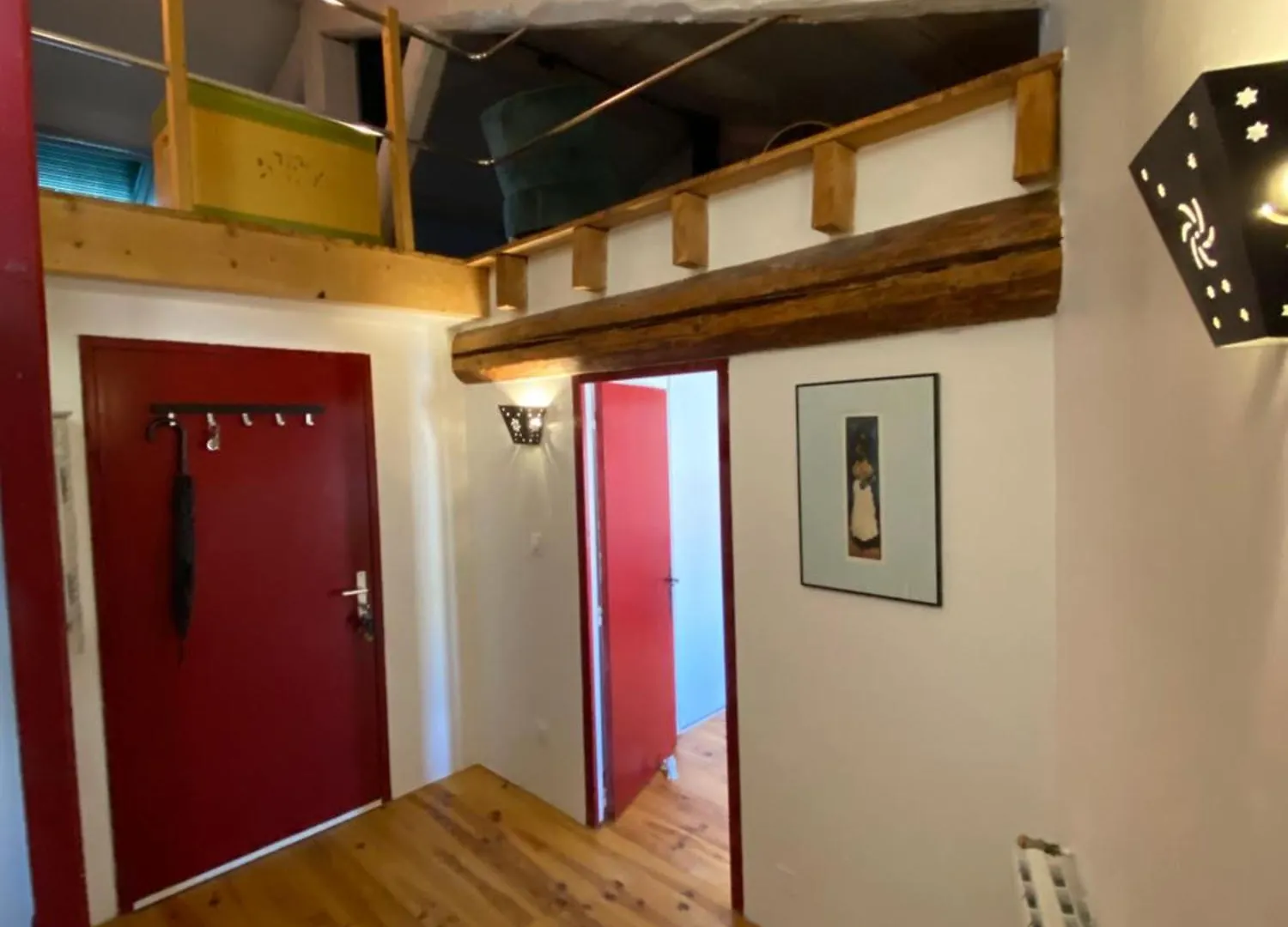 Appartement Atypique Sous Les Toits D'Avignon Au Coeur De L'Intra-Muros Avec Parking فرنسا